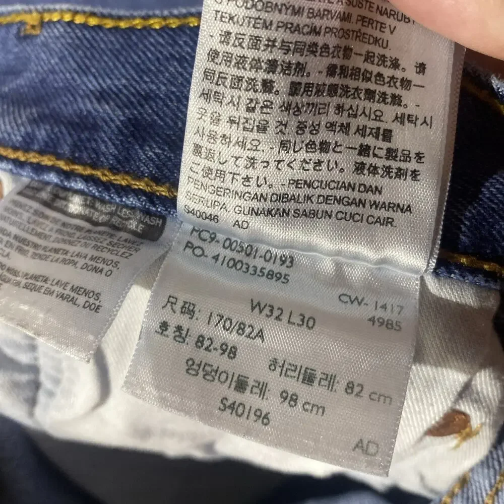 Vintage Levi's 501 Jeans Mens 32x30 Blue Denim 90s Made in USA Button Fly